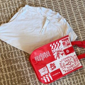 Like new Lululemon athletica White Tank Top sz 8 ❤️❤️❤️